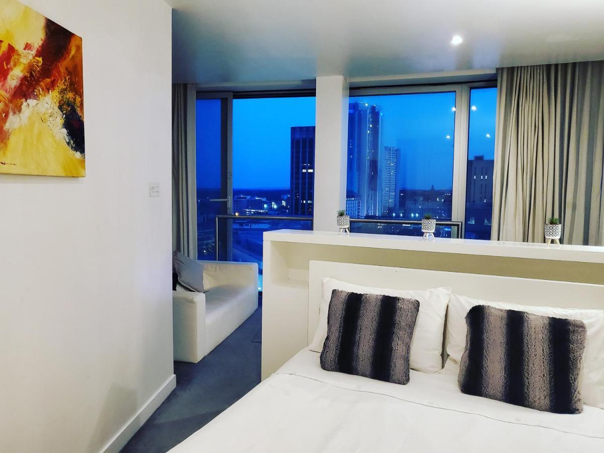 Cityscape Apartment In Birmingham With Self Checkin Zewnętrze zdjęcie