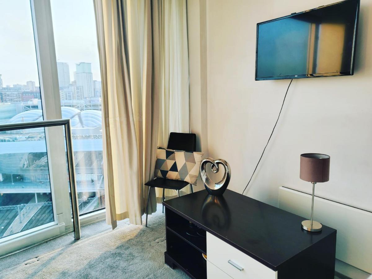 Cityscape Apartment In Birmingham With Self Checkin Zewnętrze zdjęcie