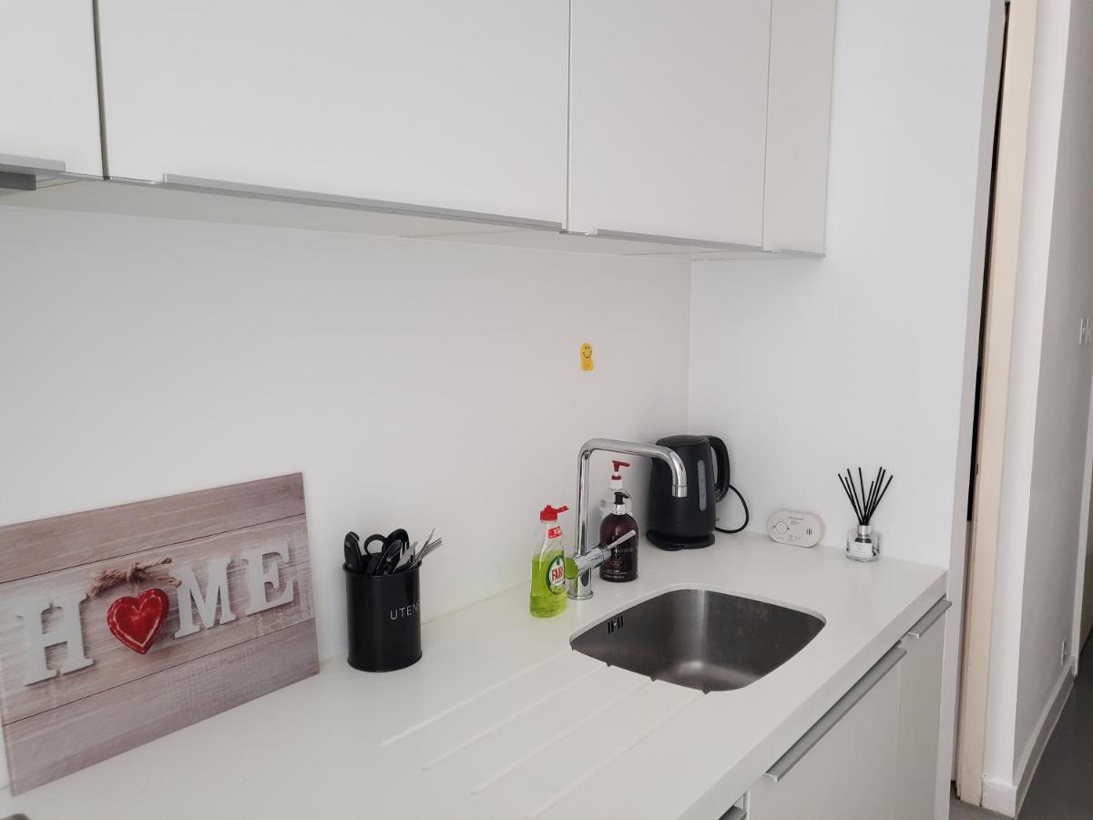 Cityscape Apartment In Birmingham With Self Checkin Zewnętrze zdjęcie
