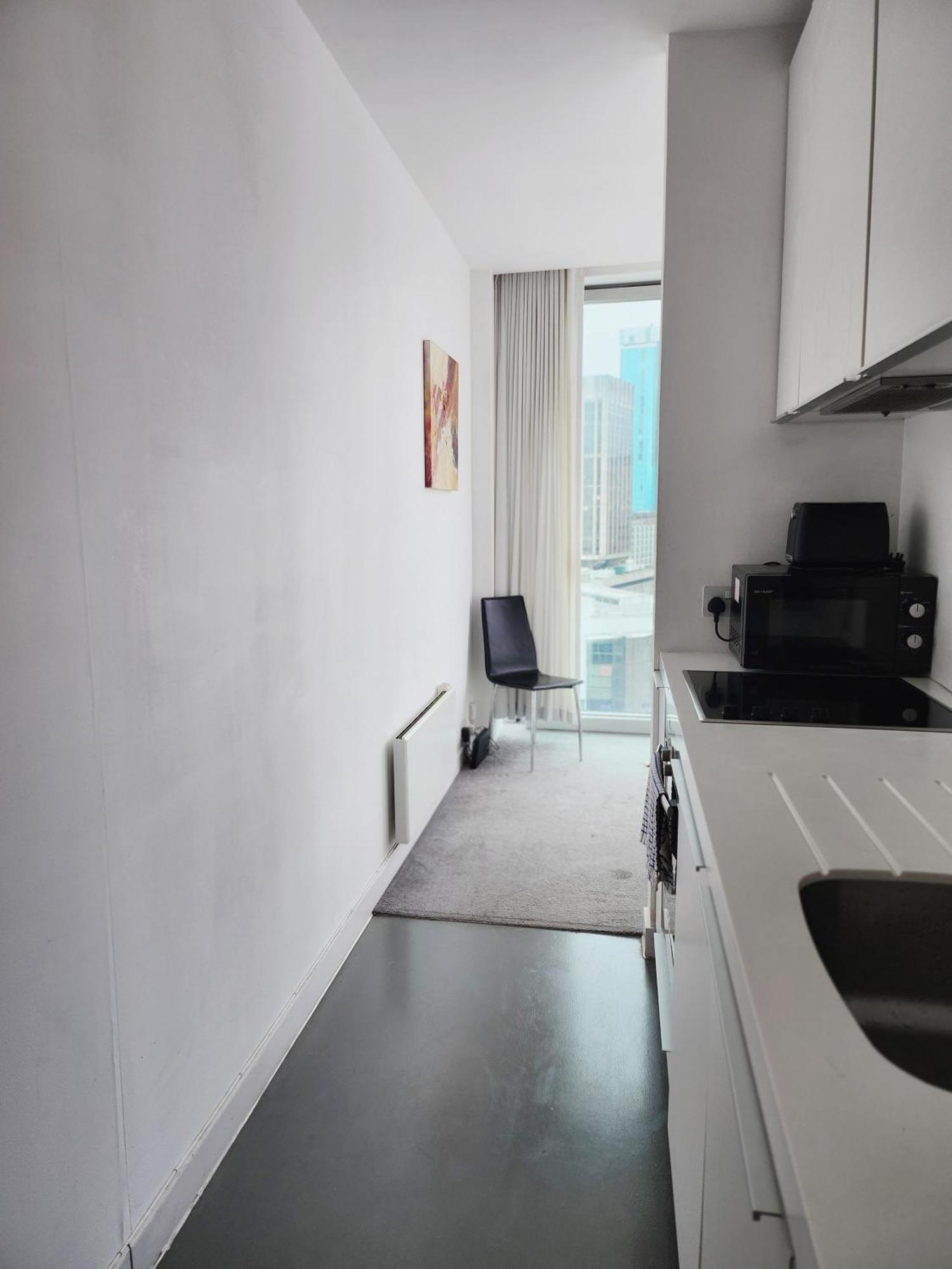 Cityscape Apartment In Birmingham With Self Checkin Zewnętrze zdjęcie