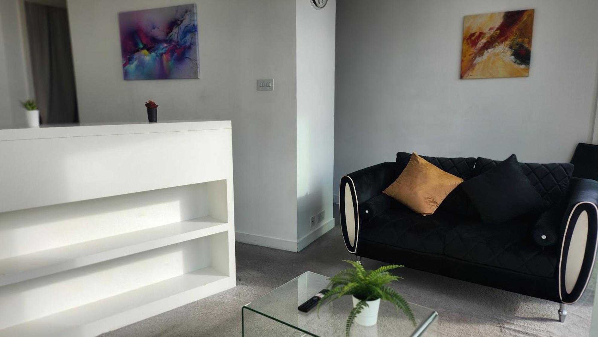 Cityscape Apartment In Birmingham With Self Checkin Zewnętrze zdjęcie